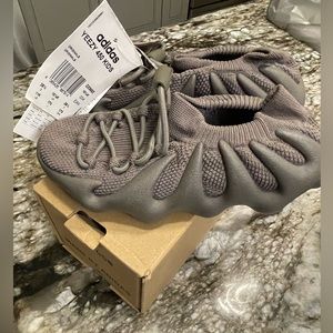 Yeezy 450 CINDER NEW size 11K